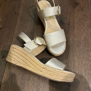 Metallic gold Unisa platform sandals